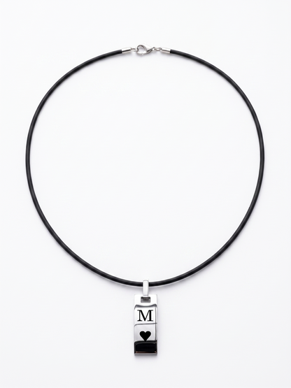 Kette mit Edelstahlplatte am Kautschukband