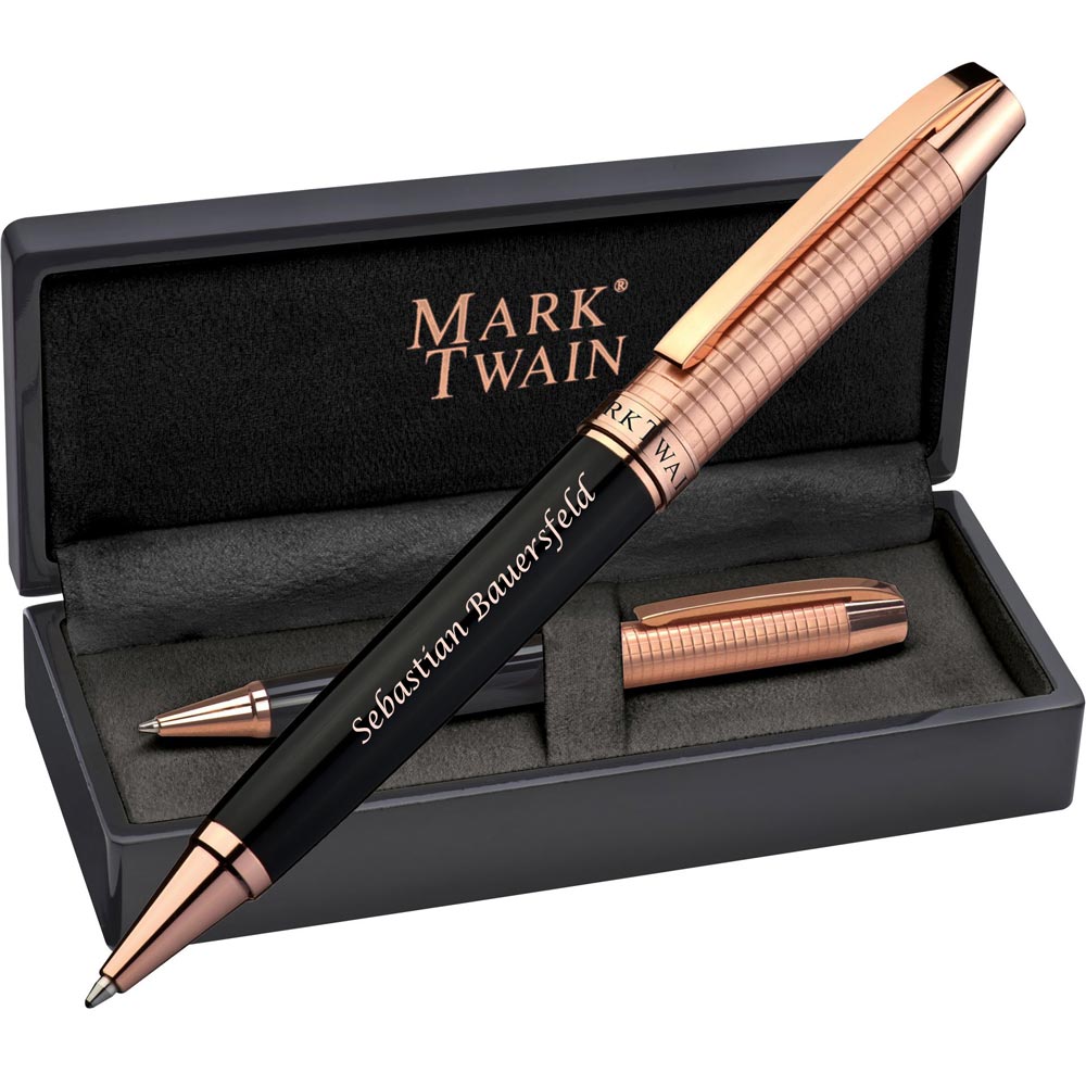 Kugelschreiber Mark Twain mit Gravur | Drehkugelschreiber mit Kupfer und blau schreibender Großraummine | Etui schwarze Lackoptik
