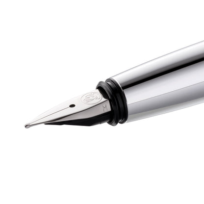 Pelikan Füllhalter Pura® P40 | inkl. mit Wunschgravur | Waldgrün | inkl. Geschenkbox mit Gravur | gravierter Füllhalter | Füller mit Gravur Geschenk