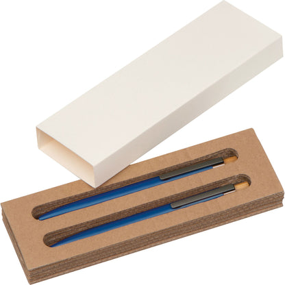 Schreibset mit Wunschgravur | Kugelschreiber und Druckbleistift | Bambusdrücker | recyceltes Aluminium | Blau schreibend  Schriftarten | Werbekugelschreiber Gravur